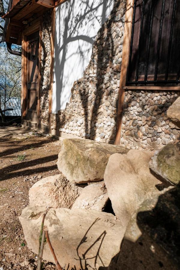 Bungalows Old Town Visoko Bagian luar foto