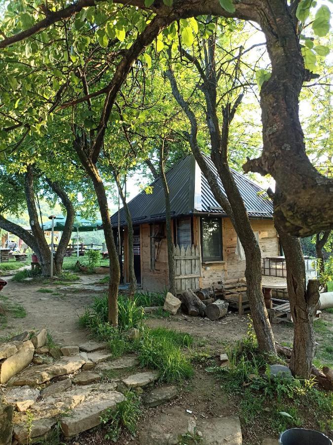 Bungalows Old Town Visoko Bagian luar foto