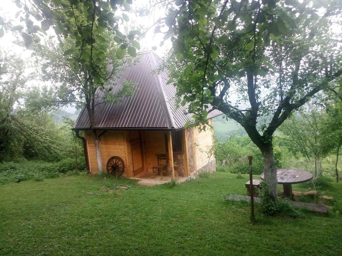 Bungalows Old Town Visoko Bagian luar foto
